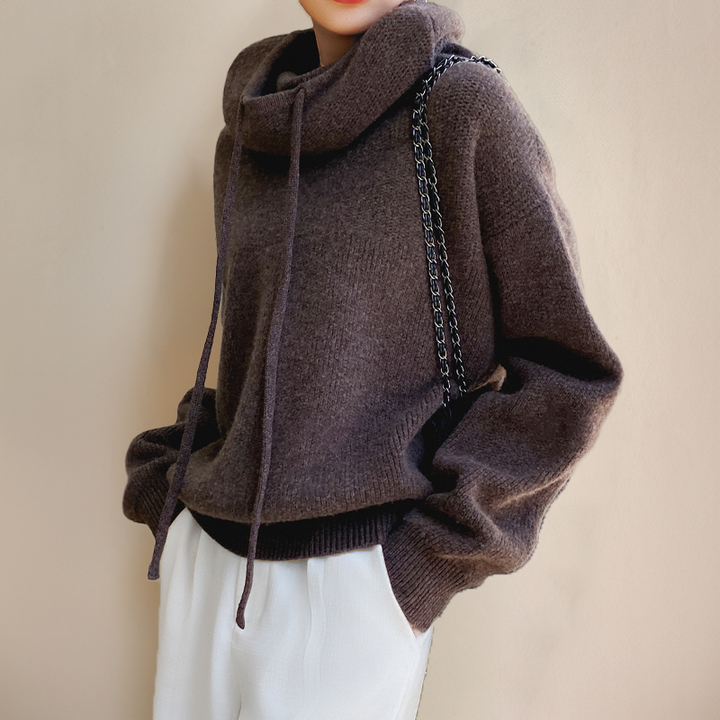 Evelo |  Roller Collar Pullover.